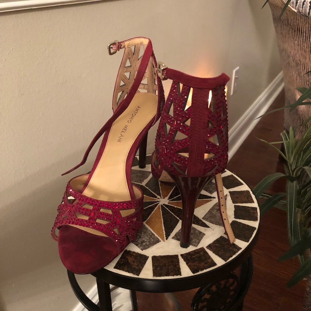 Antonio Milani Heel